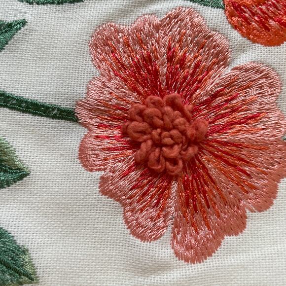 TAHARI HOME Spring Floral Embroidered Kitchen Towel Set of 3 Poppy Garden NEW - Picture 6 of 8